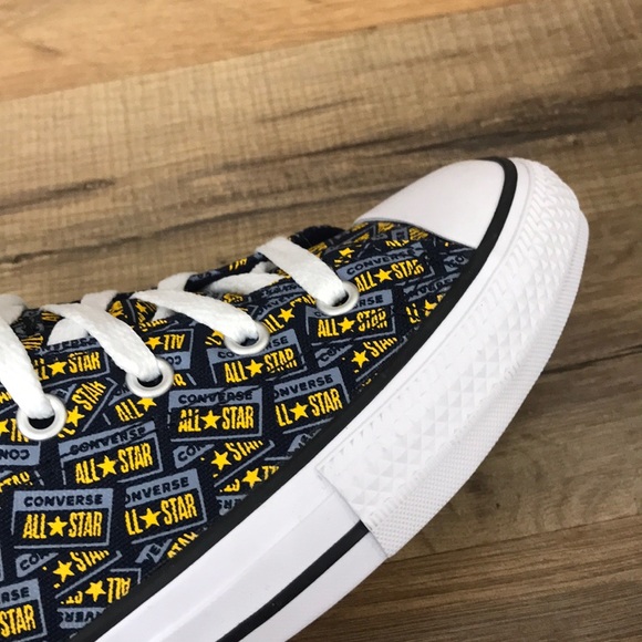 CONVERSE LOW TOP BRAND NEW - Picture 12 of 14